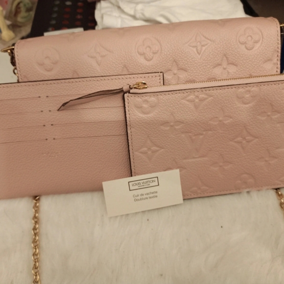 💎✨Nice offer✨💎Louis vuitton scarcely brings CARDS credit, wallet - Picture 2 of 6